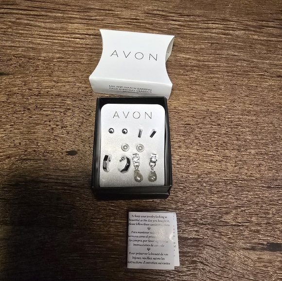 New Avon silvertone earrings 5 pairs, box and care instructions included - Picture 8 of 8